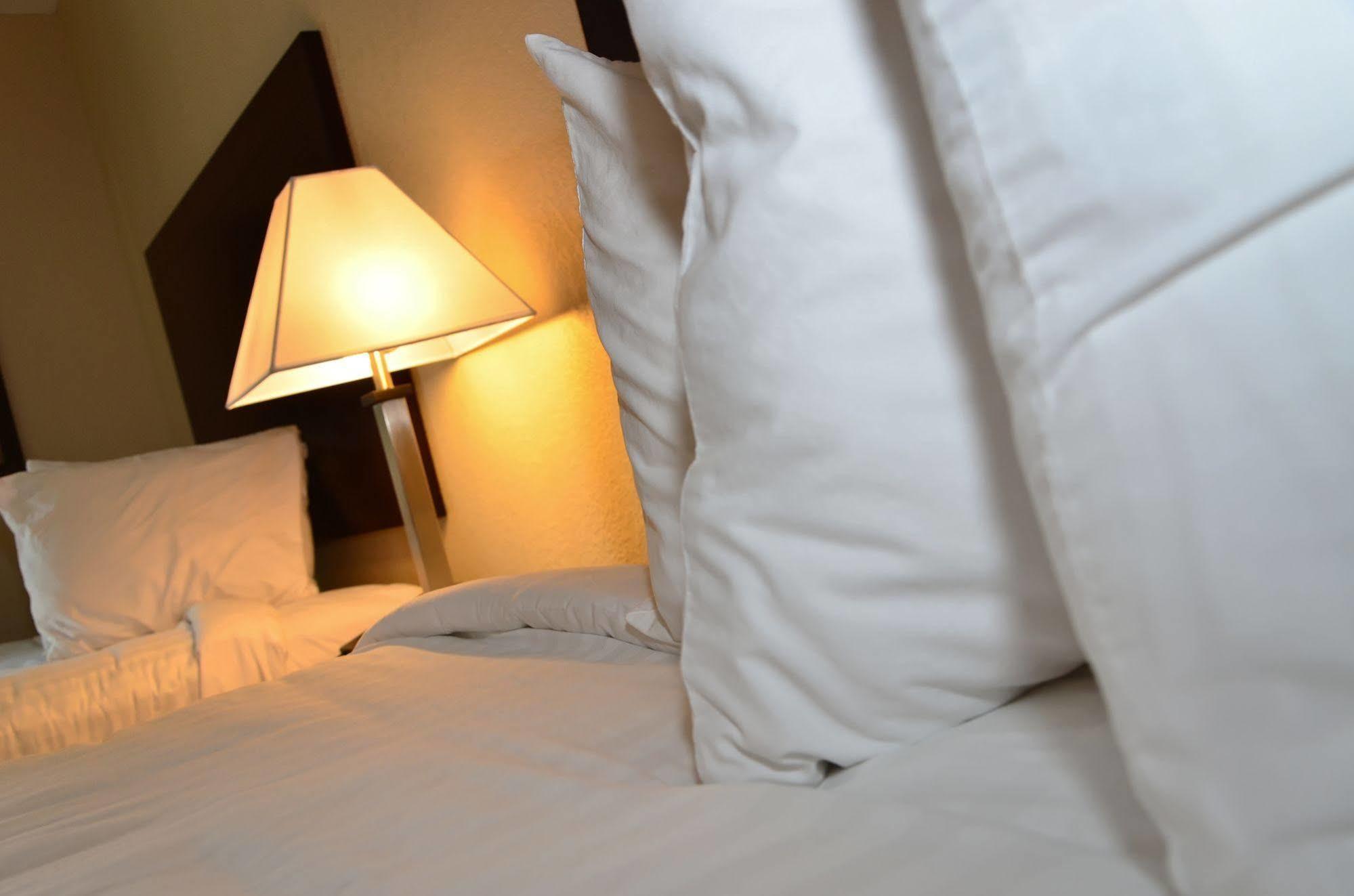Cobblestone Inn & Suites - Clarion Εξωτερικό φωτογραφία