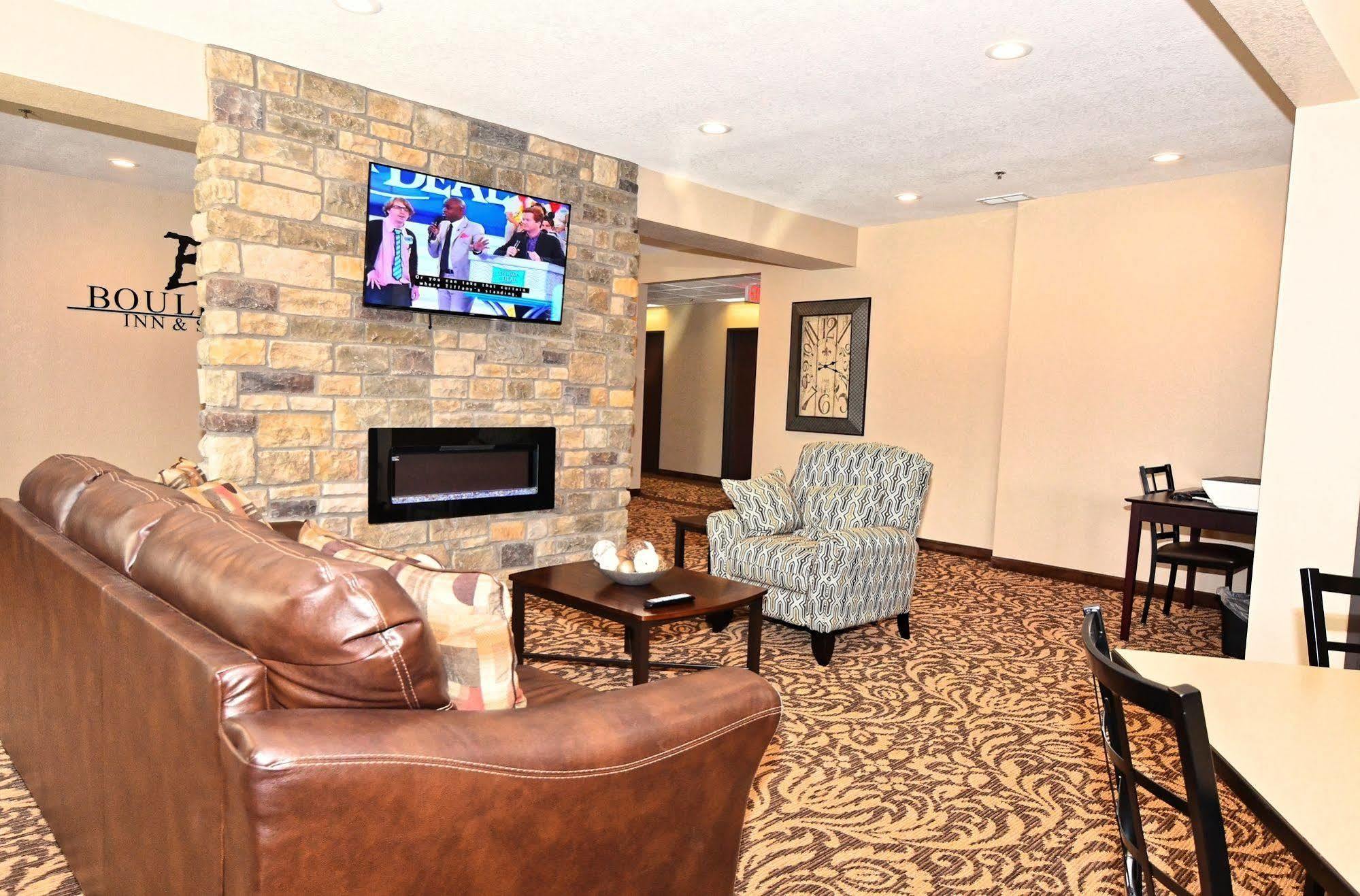 Cobblestone Inn & Suites - Clarion Εξωτερικό φωτογραφία