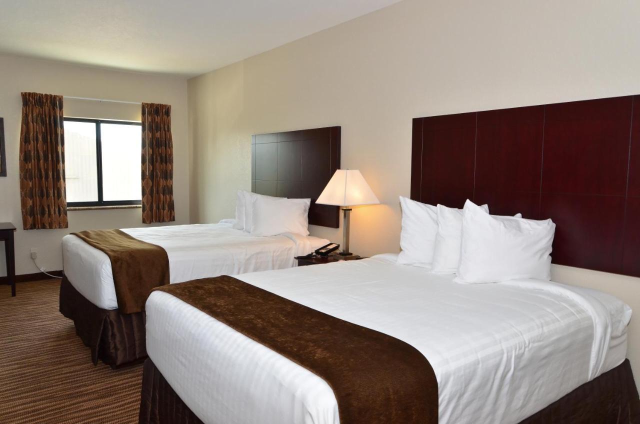 Cobblestone Inn & Suites - Clarion Εξωτερικό φωτογραφία