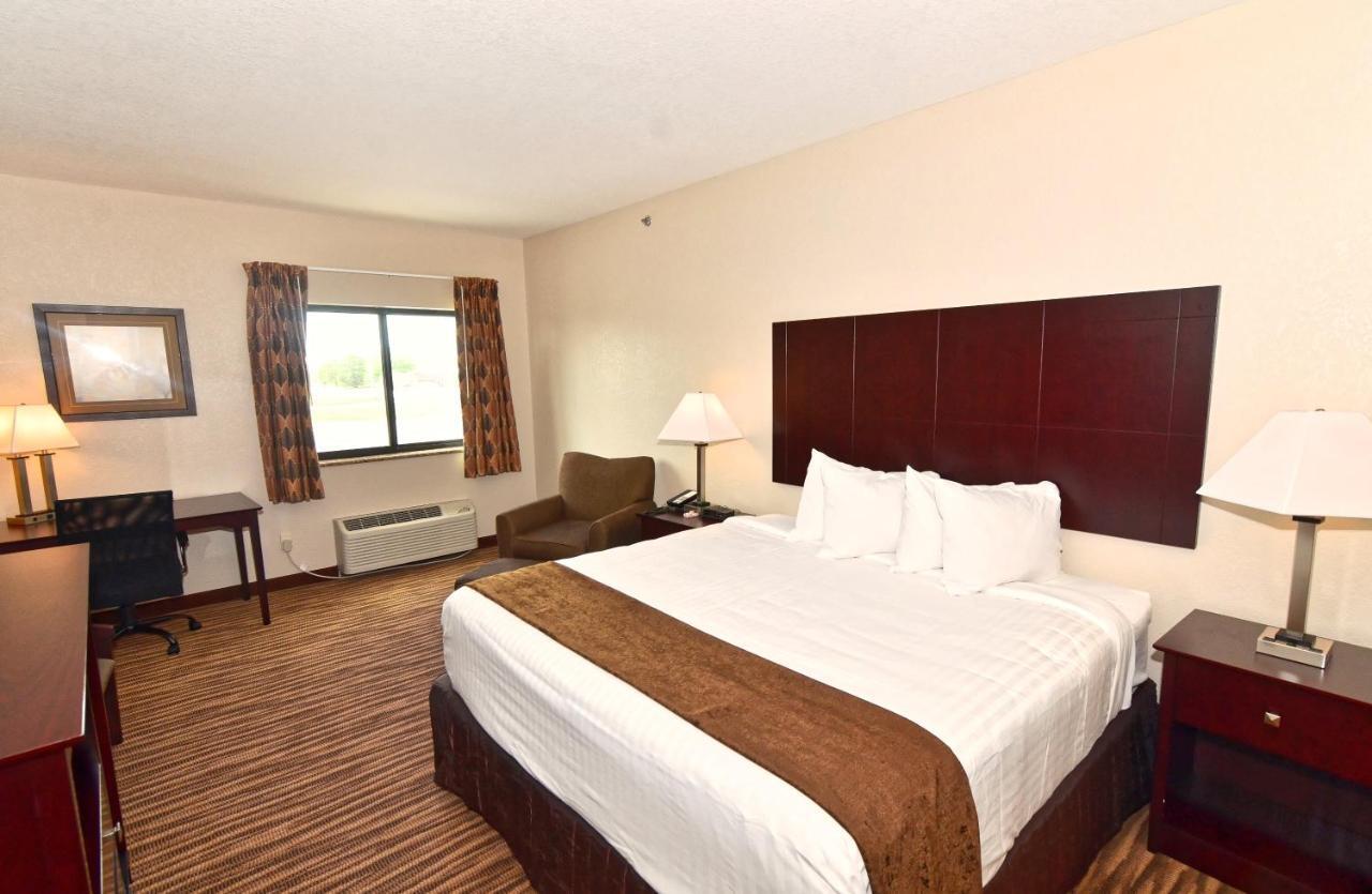 Cobblestone Inn & Suites - Clarion Εξωτερικό φωτογραφία