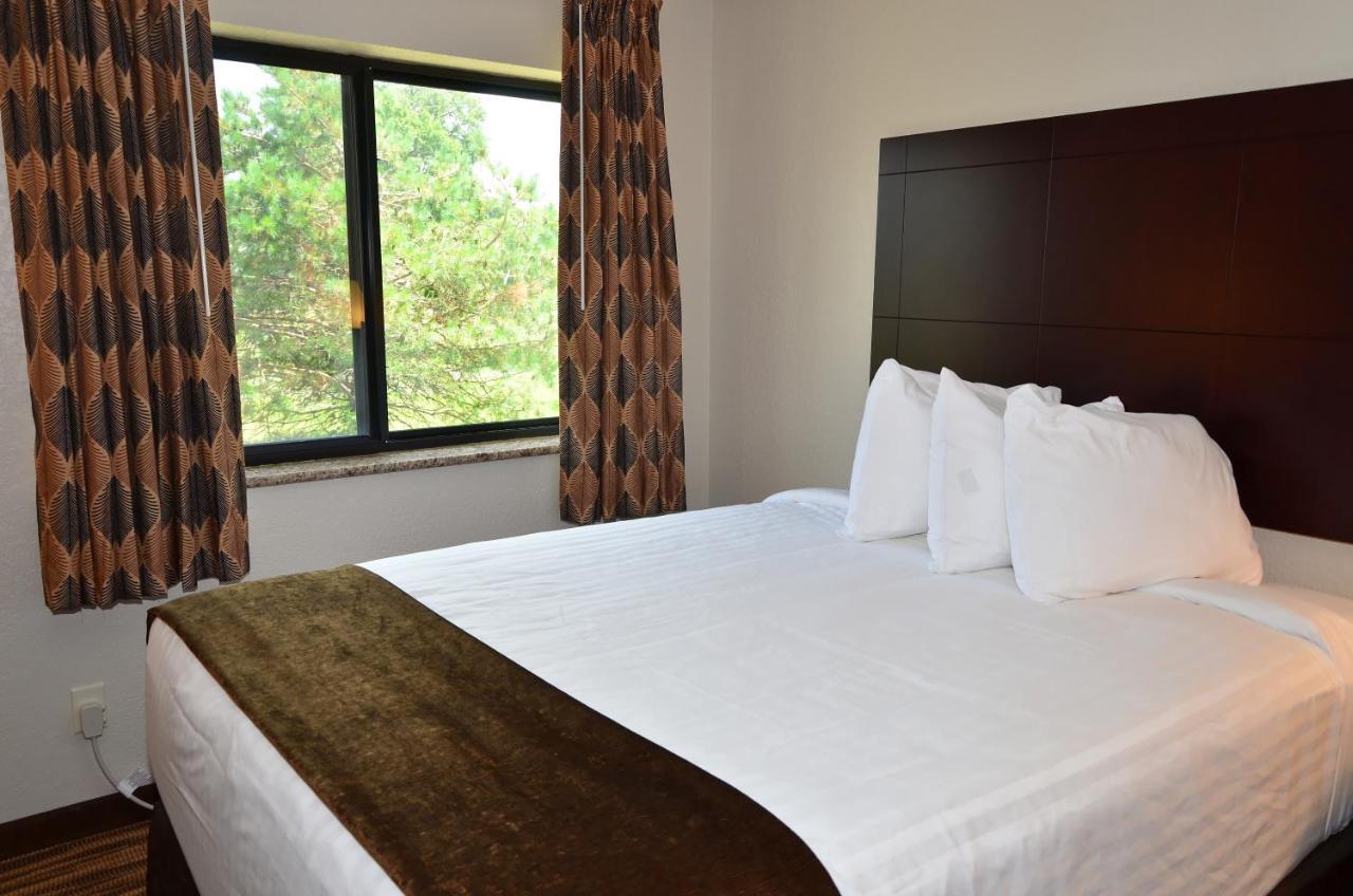Cobblestone Inn & Suites - Clarion Εξωτερικό φωτογραφία