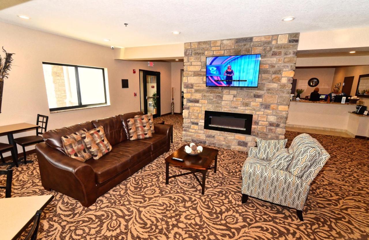 Cobblestone Inn & Suites - Clarion Εξωτερικό φωτογραφία