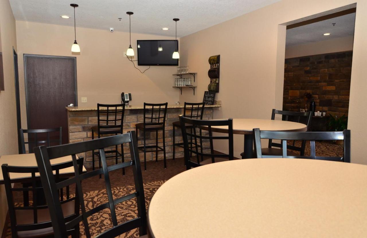 Cobblestone Inn & Suites - Clarion Εξωτερικό φωτογραφία