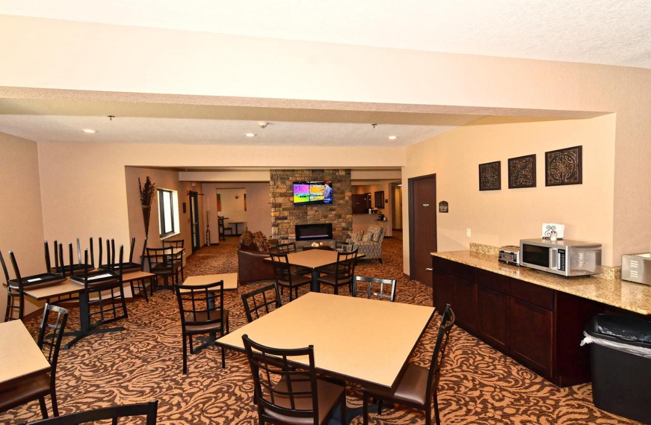 Cobblestone Inn & Suites - Clarion Εξωτερικό φωτογραφία
